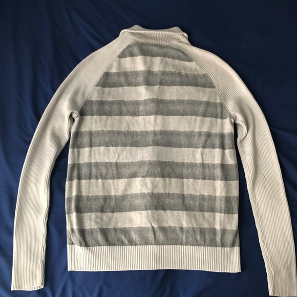 Calvin Klein Sweater - Picture 3 of 3